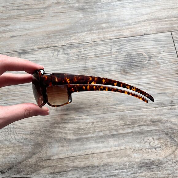 Y2K Tortoiseshell Sunglasses Brown Havana Large Rectangle Shades Vintage 2000s main image 6